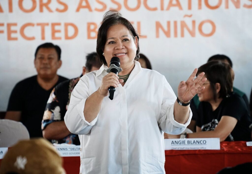 nanay-gov,-delta-deliver-₱10.8-m-aid-to-candaba-farmers