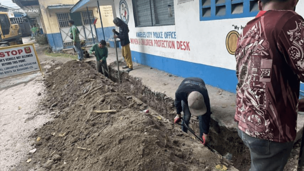 camp-beautification-program,-inilunsad-ng-acpo;-gps-trackers,-ipinagkaloob-ng-lgu