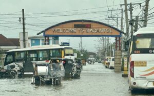 flooded-towns-get-relief-from-nanay-gov