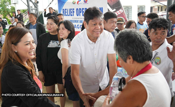 kiko-pangilinan-extends-help-to-flood-victims-in-sto.-tomas,-pampanga