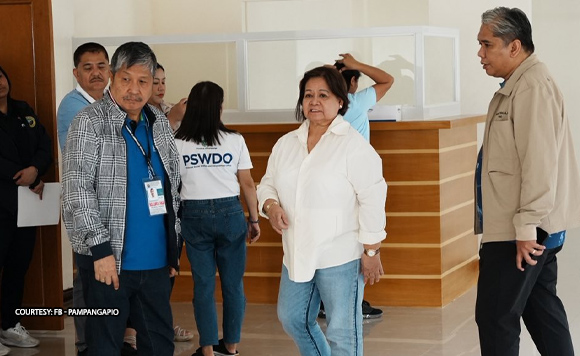 bubuksan-na!-nanay-pineda-inspects-temporary-field-hospital-in-pampanga