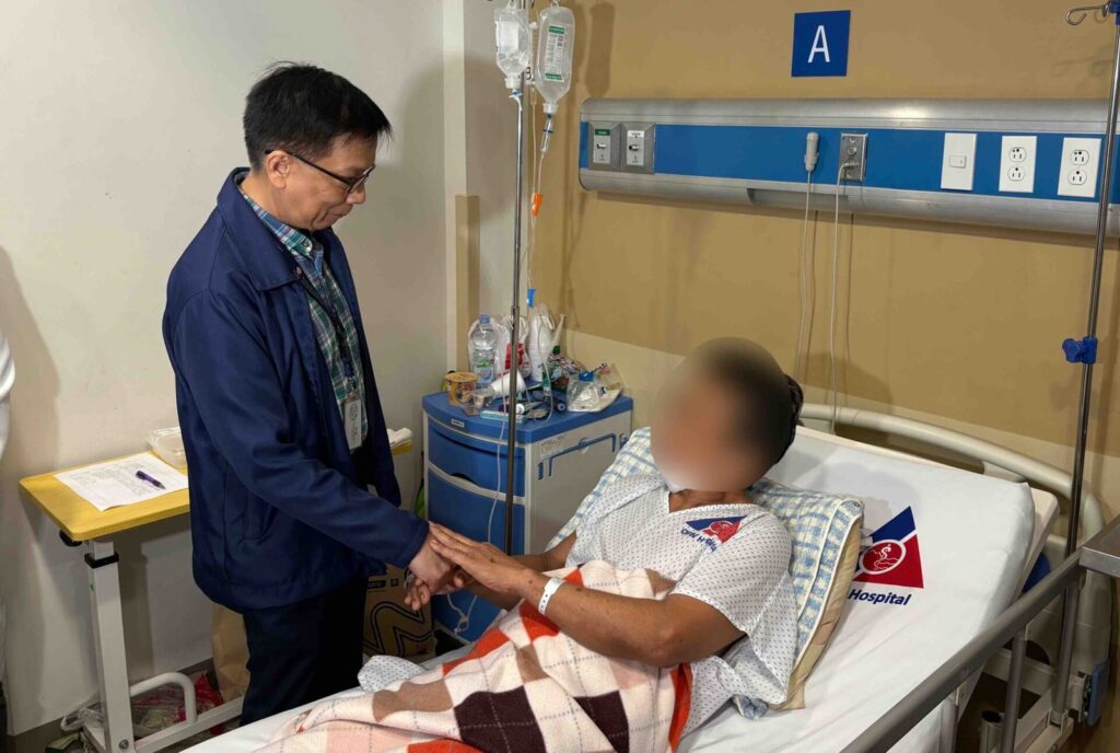 dmw-strengthens-ofw-health-services,-digital-innovations