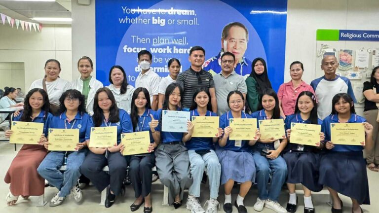 kapampangan-dreams-take-flight-with-the-sm-foundation-college-scholarship