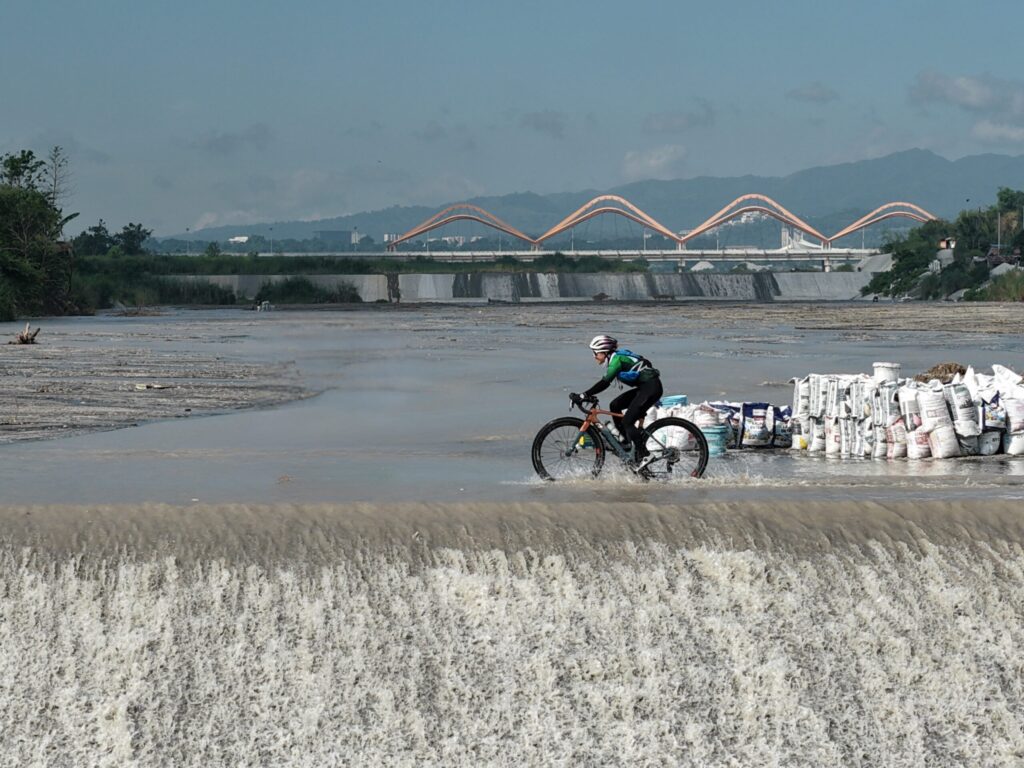 clark’s-gravel-cycling-scene-hits-new-heights