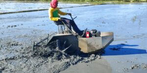 philrice-develops-boat-style-tractor-for-small-farmers 