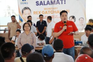 2,379-farm-workers-get-aid-under-dswd’s-akap-program