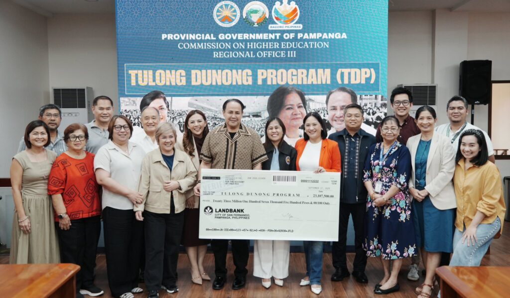 ched’s-tulong-dunong-aids-3,081-college-students-in-pampanga
