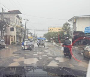 tetangco,-bondoc-sagum-asked-to-tap-kinship-with-flood-contractors-to-rehab-‘moon-roads’