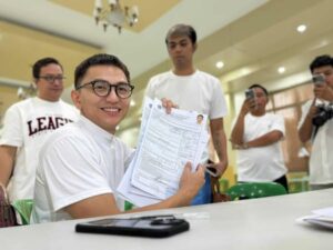 the-private-public-contradiction-of-bm-estelito,-aka-shiwen,-lim