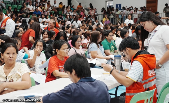 1,900-kabalen-nanays-receive-cash-aid