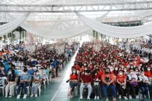 1,292-guagua-scholars-get-capitol-educational-assistance
