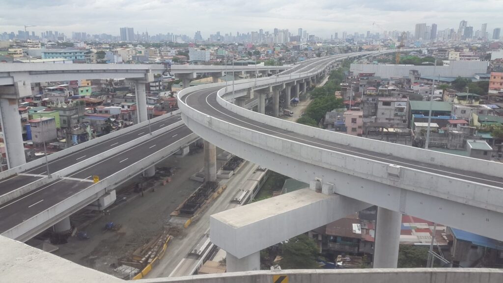 nlex-advises-motorists-to-use-connector-road-to-ease-post-undas-traffic