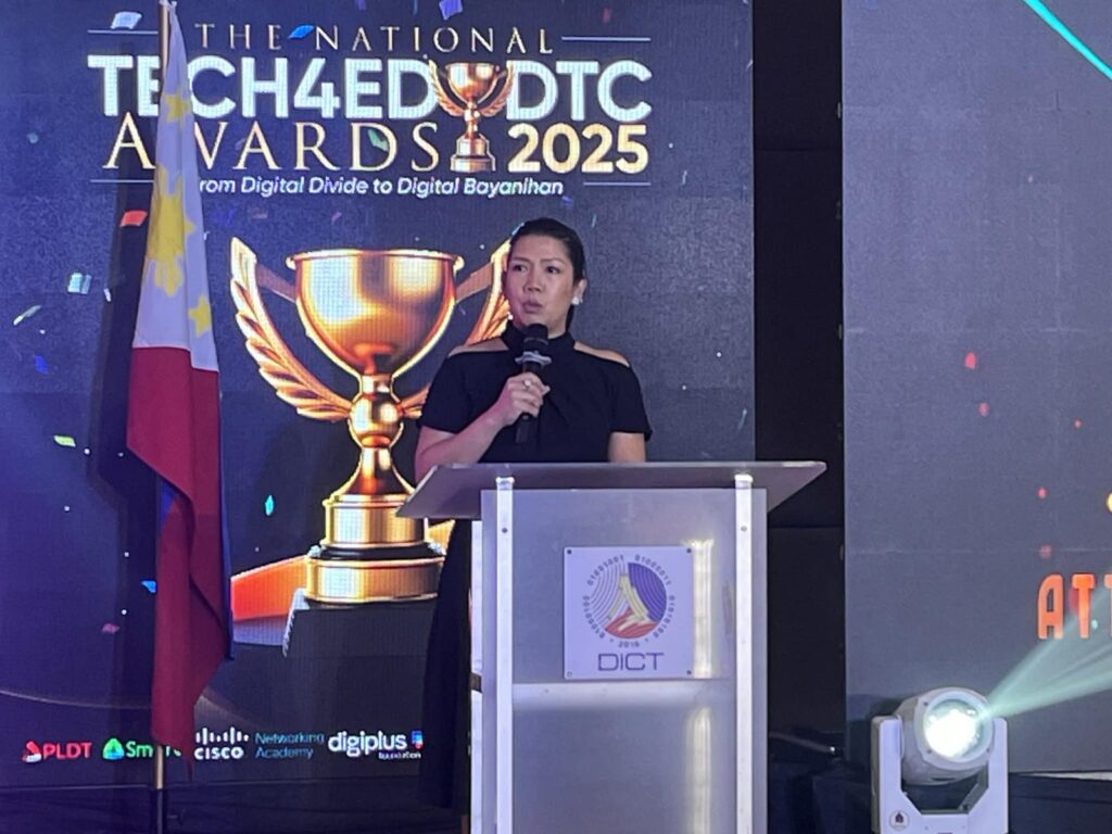 dict:-tech4ed-project-helps-the-philippines-break-digital-divide