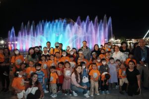 pineda-family-gives-christmas-treats-to-pediatric-patients