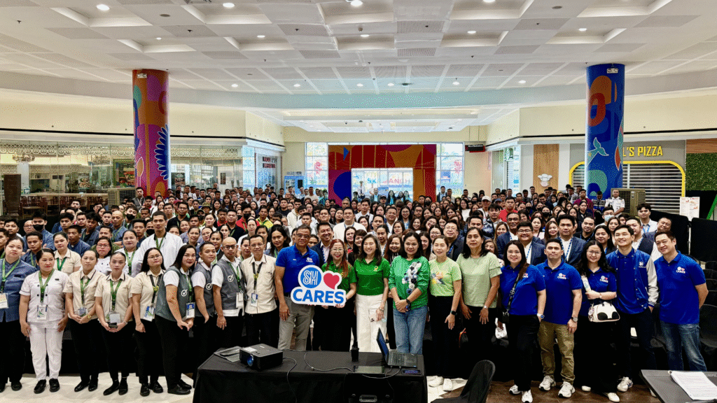 sm-cares-leads-sensitivity-training-at-sm-pampanga
