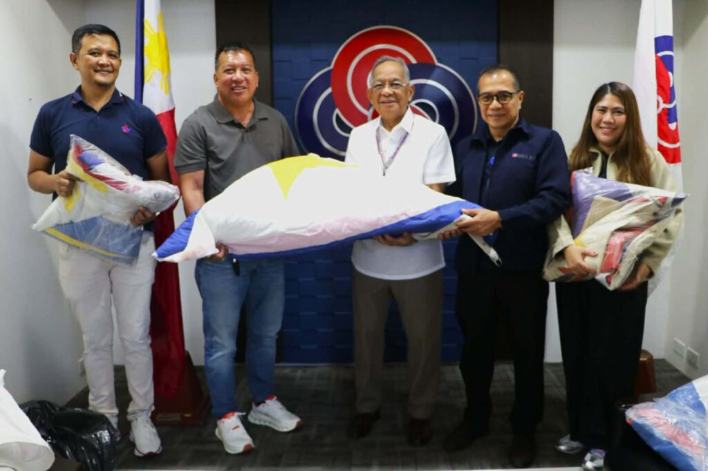sbma-turns-over-worn-out-flags-for-proper-disposal-in-bataan