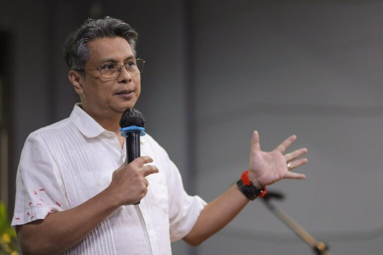 pldt-keeps-high-premium-on-journ-values-in-corporate-work