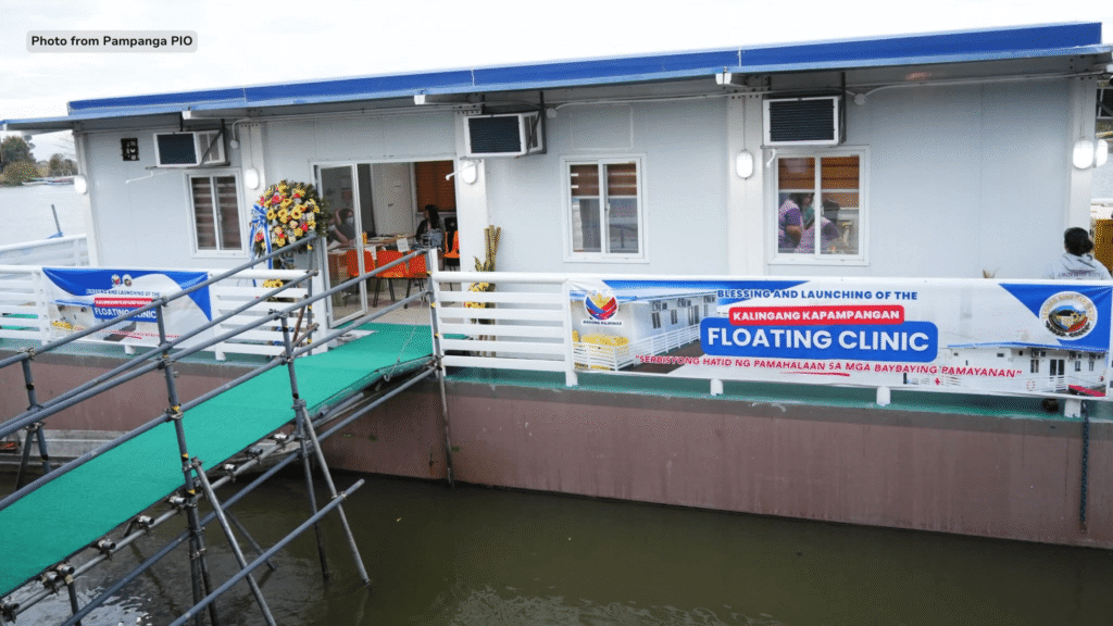 first-ever-floating-clinic-sa-pinas,-nagseserbisyo-na-sa-pampanga
