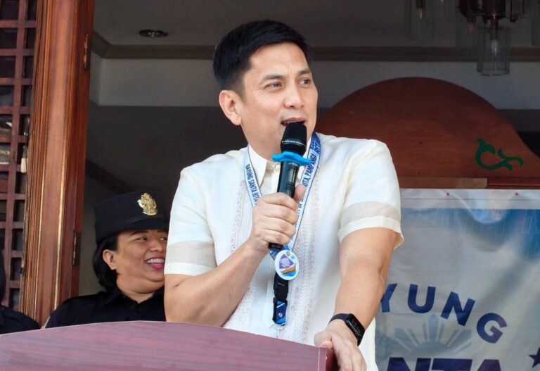 santa-rita-closes-march-with-women,-lgbt-festivities