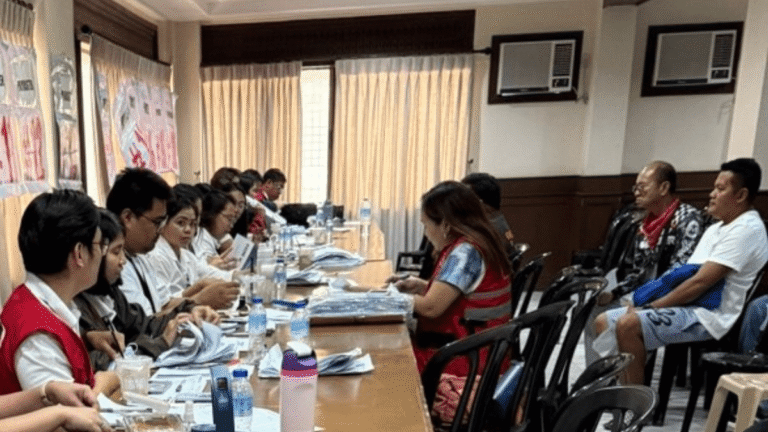 aics-payout-para-sa-toda-members-sa-angeles-city,-maayos;-pinuri-ni-dswd-sec.-gatchalian