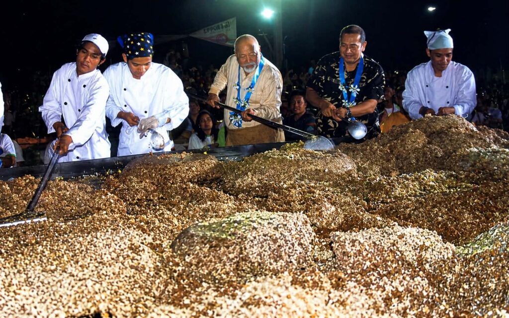 cong-pogi-hails-kapampangan-chef-for-giant-sisig-feat-in-tagaytay 