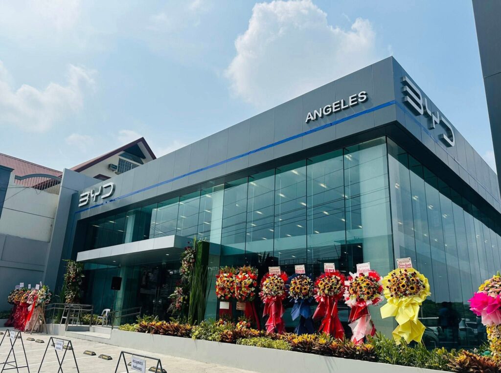byd-expands-cl-presence-with-ac-dealership  