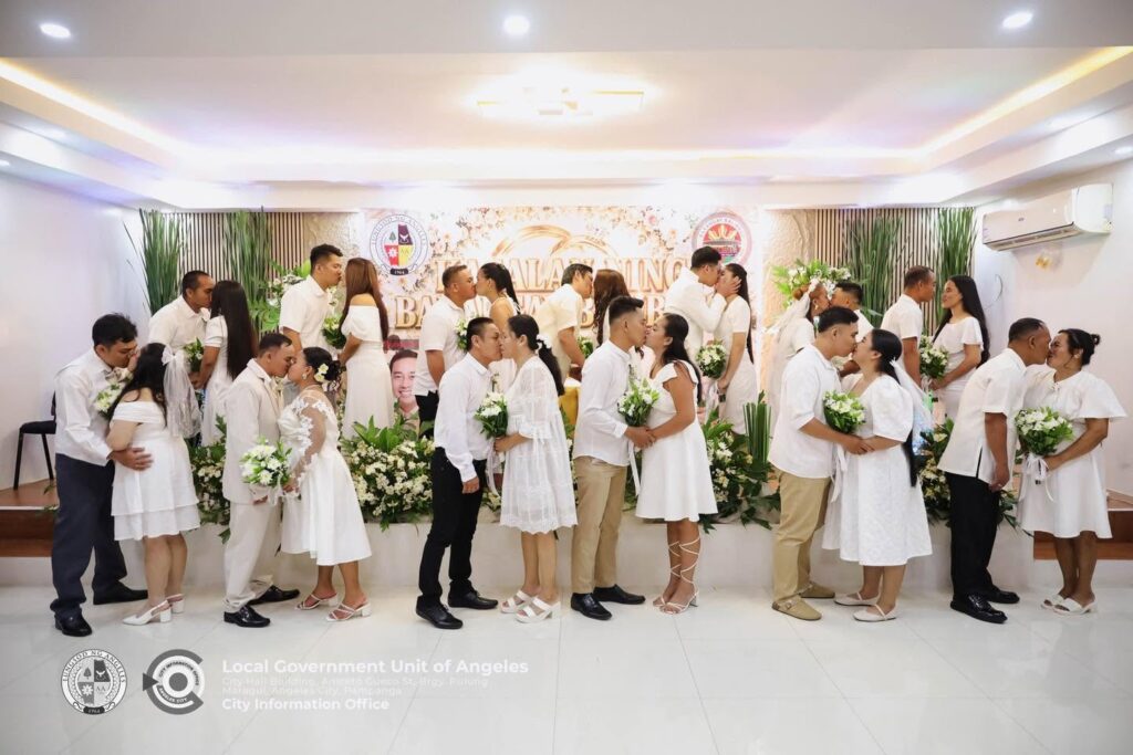 mayor-lazatin-leads-‘kasalang-barangay’-in-angeles-city
