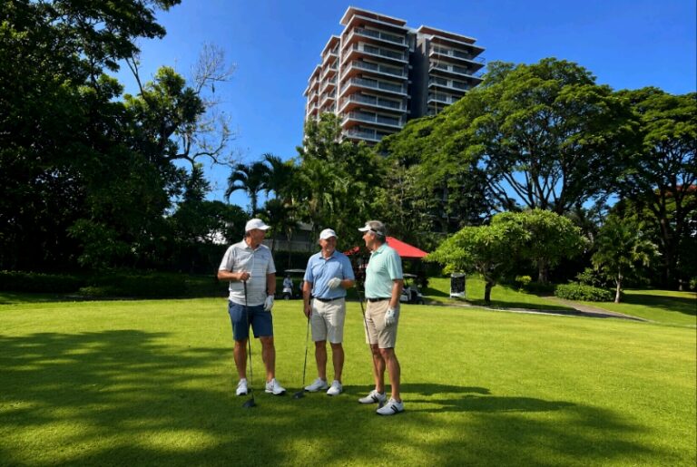 executive-living-at-golf-ridge:-a-country-club-address-in-clark