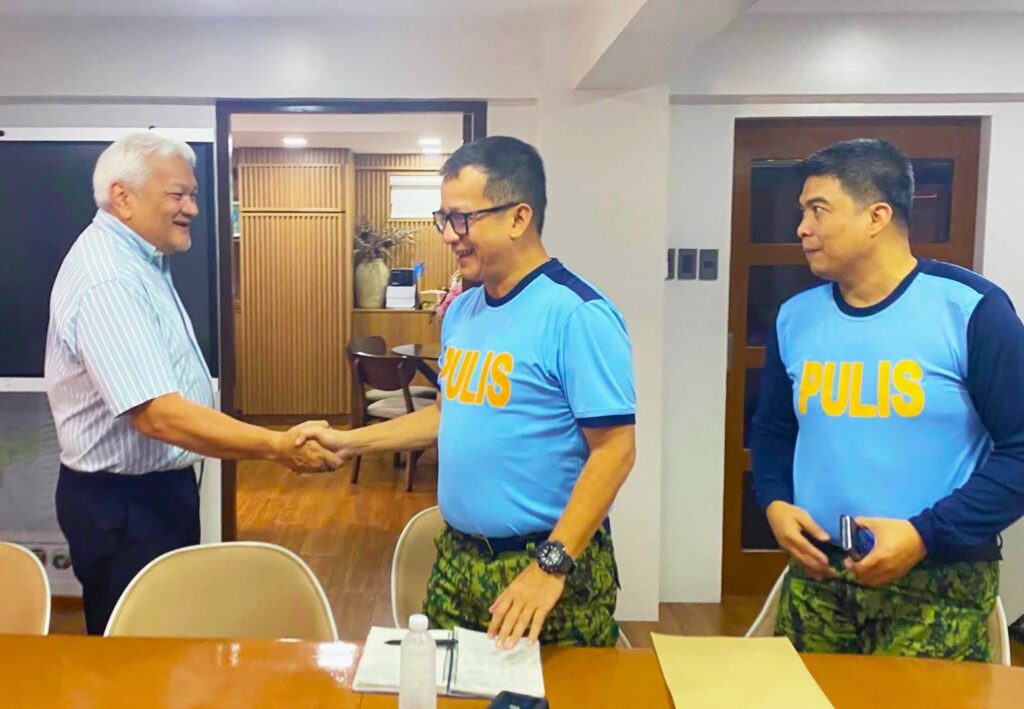 ac-cops-get-p100-k-from-cong-pogi-for-swift-arrest-of-5-thieves