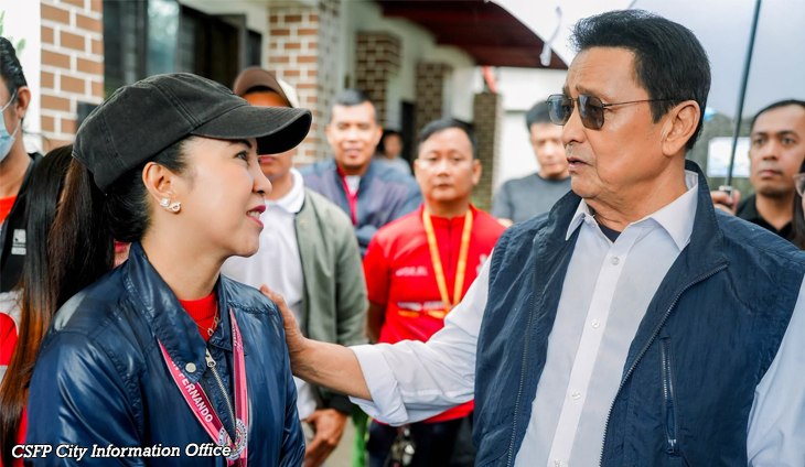 mayor-caluag-joins-sen.-lito-lapid-in-extending-aid-to-habagat-victims-in-san-fernando-city