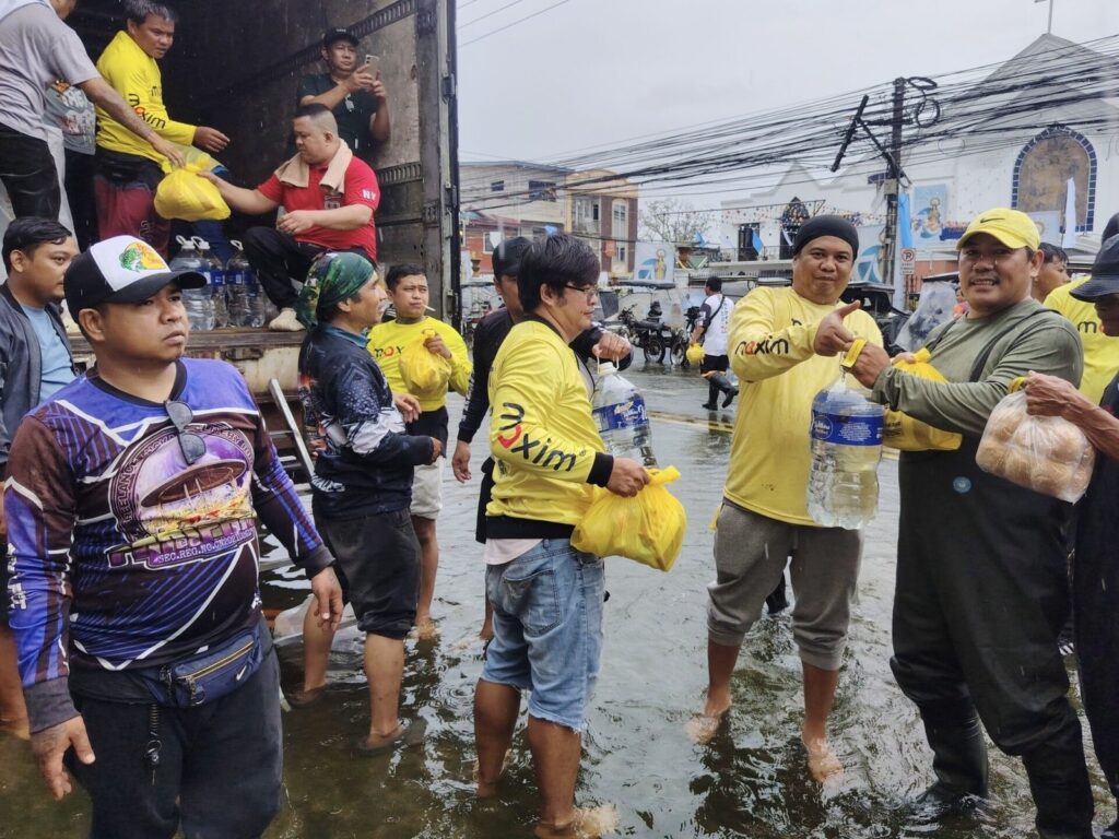 maxim-provides-relief-aid-to-flood-affected-families-in-pampanga