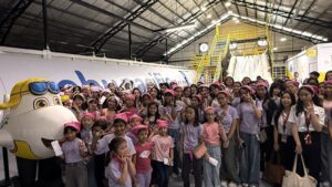cebu-pacific-hosts-aviation-day-for-aspiring-filipina-aviators