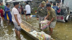 capitol-gives-aid-to-flood-affected-residents-in-bacolor,-floridablanca