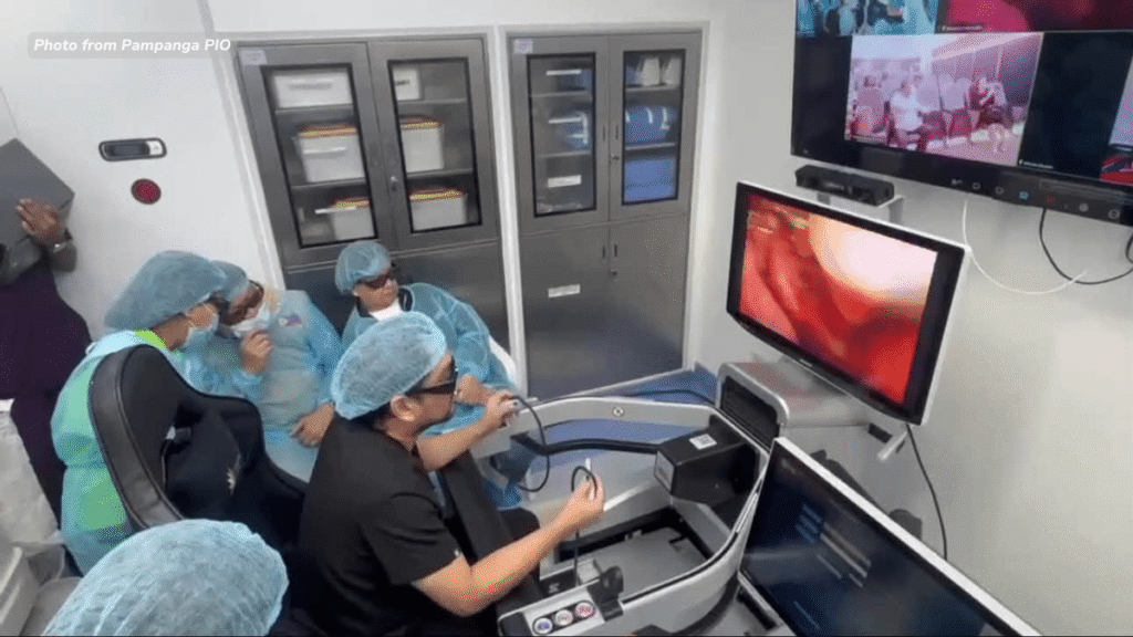 kauna-unahang-inter-regional-telesurgery-sa-bansa,-isinagawa-sa-pampanga-at-cotabato